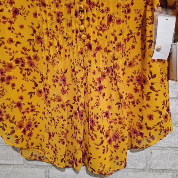 1. State Floral Boho Blouse - Picture 6 of 11